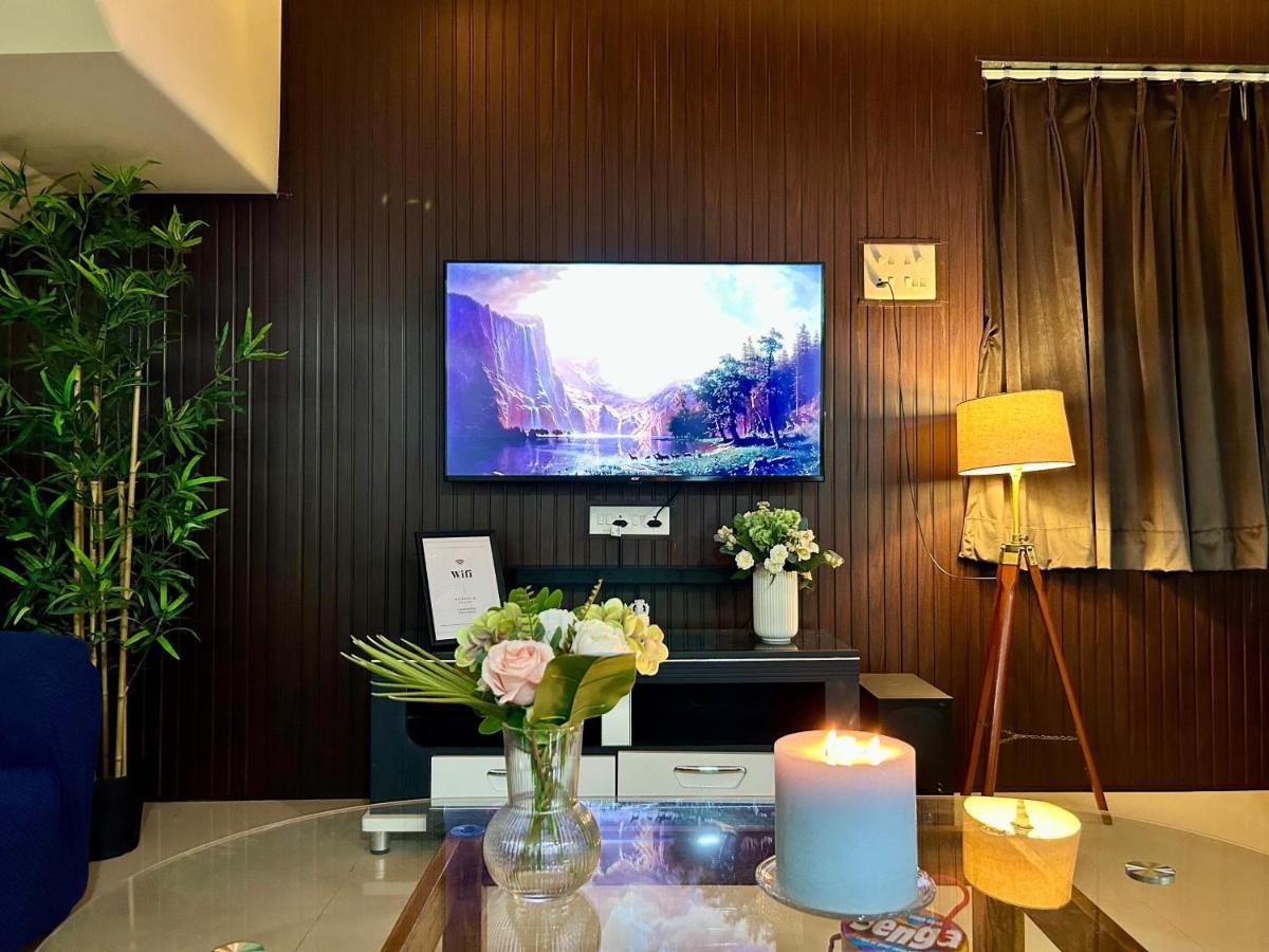 Tranquil : 3Bhk Spacious Villa In Gold Valley ロナバラ エクステリア 写真
