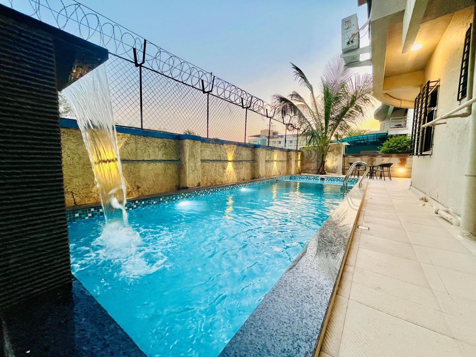 Tranquil : 3Bhk Spacious Villa In Gold Valley ロナバラ エクステリア 写真