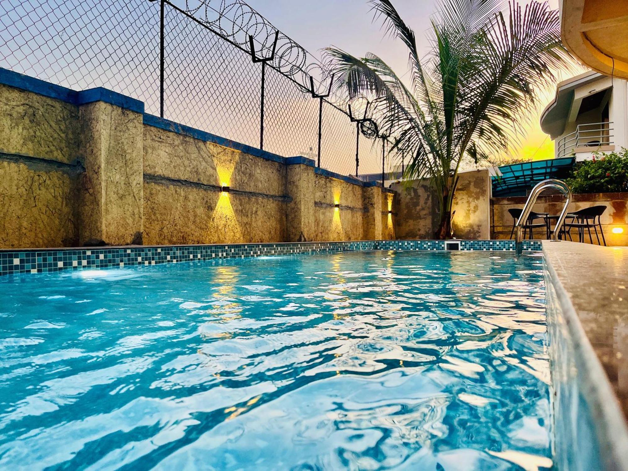 Tranquil : 3Bhk Spacious Villa In Gold Valley ロナバラ エクステリア 写真